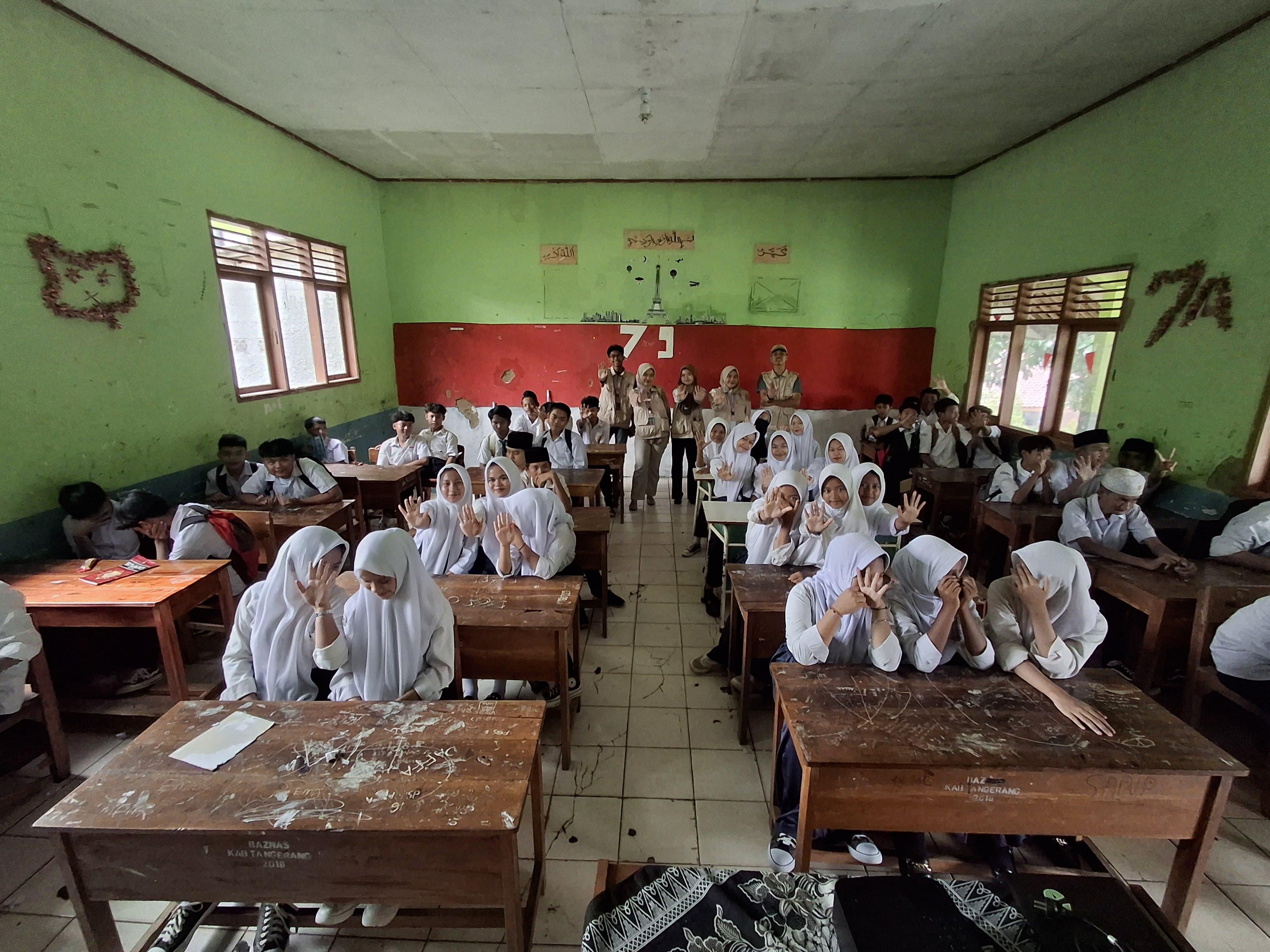 Mahasiswa KKN UNTARA Kelompok 13 Desa Tipar Raya Adakan Penyuluhan Edukasi Cyber Bullying di Dua Sekolah